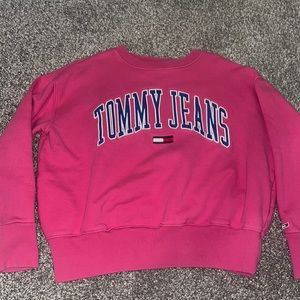 Pink Tommy Hilfiger Sweater 🌸🌸